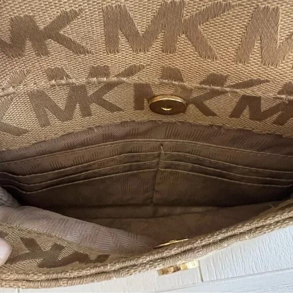 Michael Kors Canvas Jet Set Medium Logo Tote